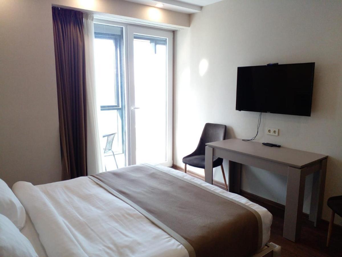 Aphrodite Apartments 바투미 외부 사진