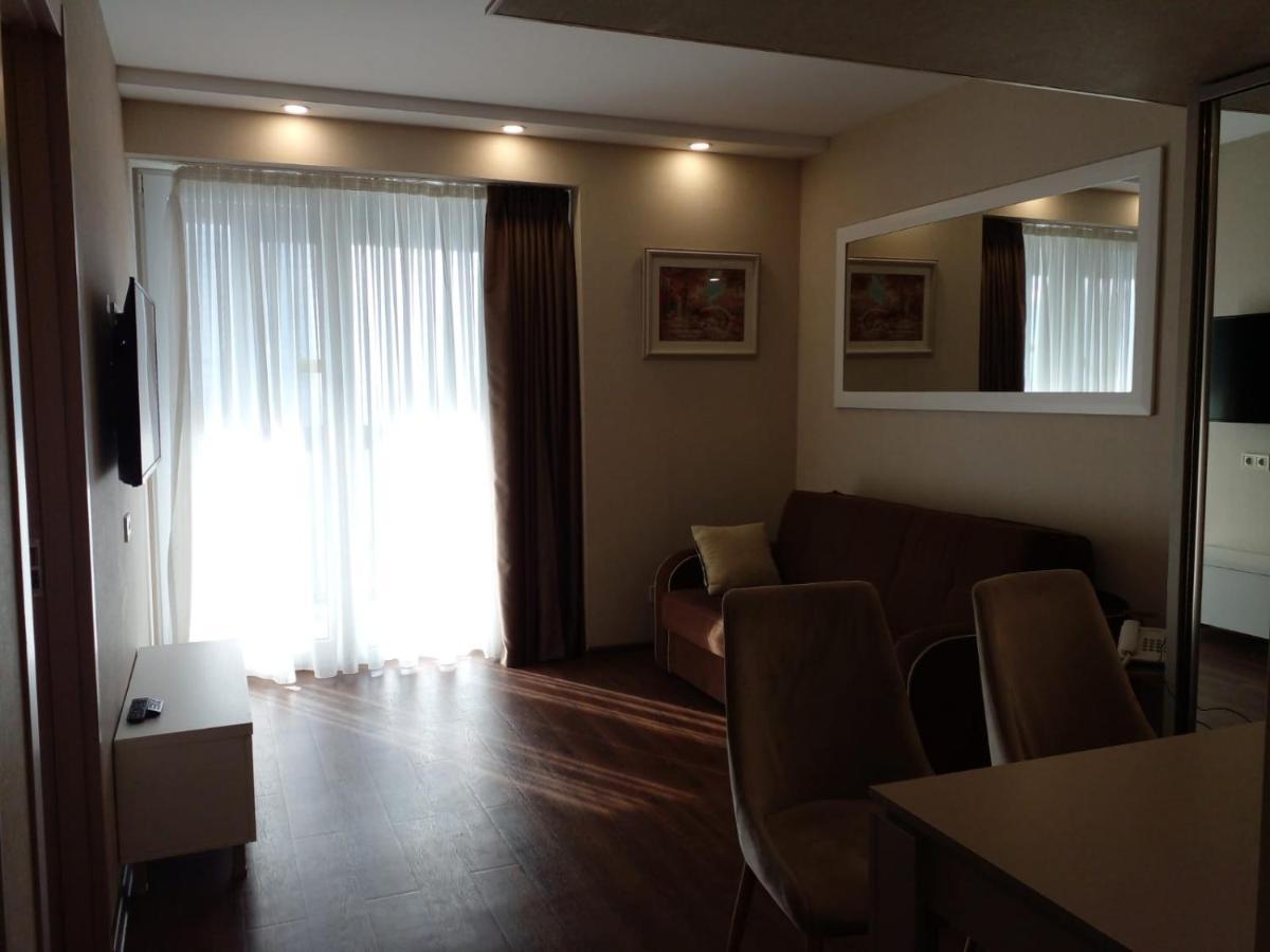 Aphrodite Apartments 바투미 외부 사진