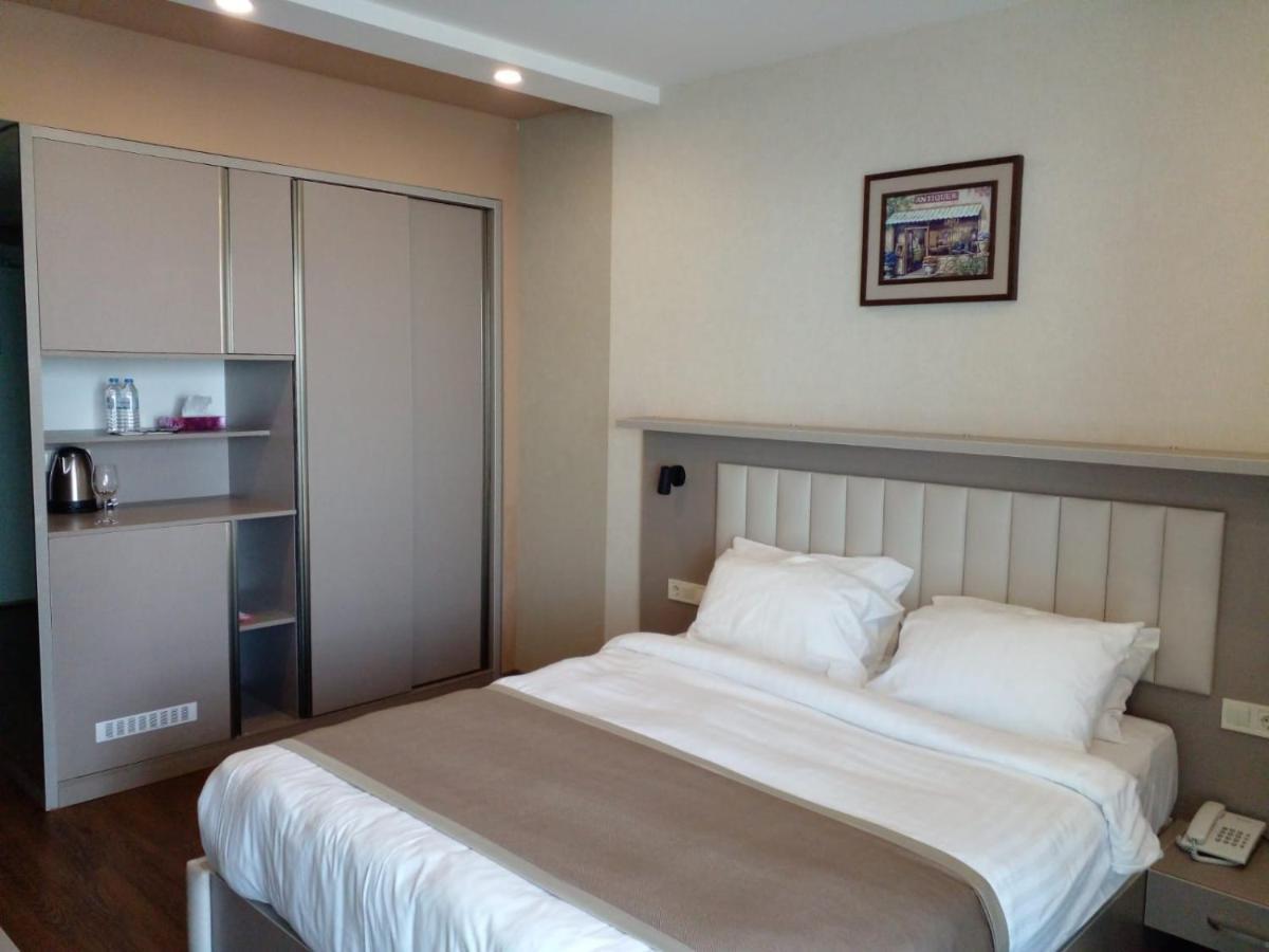 Aphrodite Apartments 바투미 외부 사진