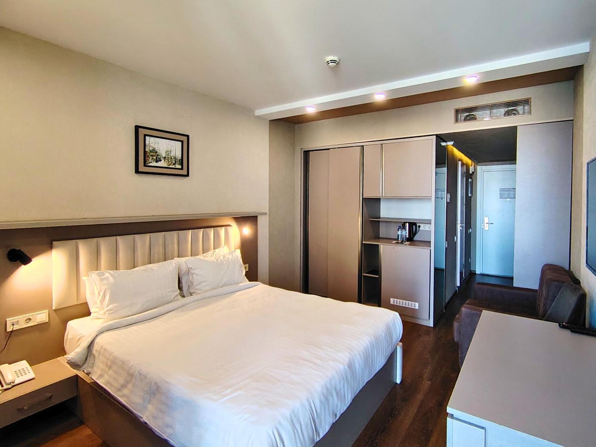 Aphrodite Apartments 바투미 외부 사진