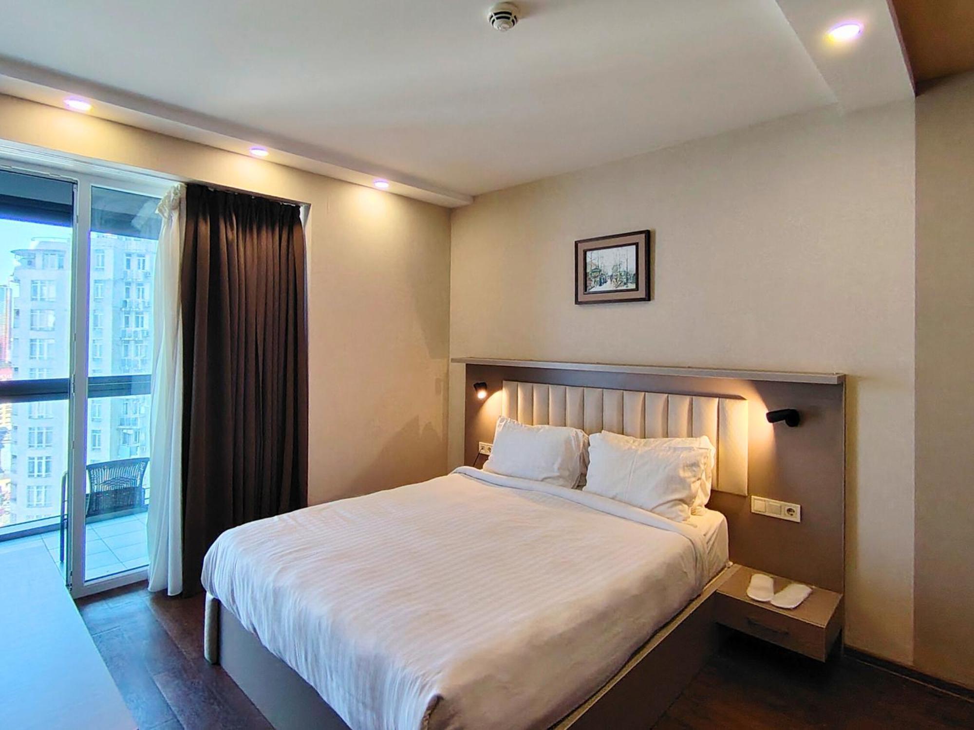 Aphrodite Apartments 바투미 외부 사진