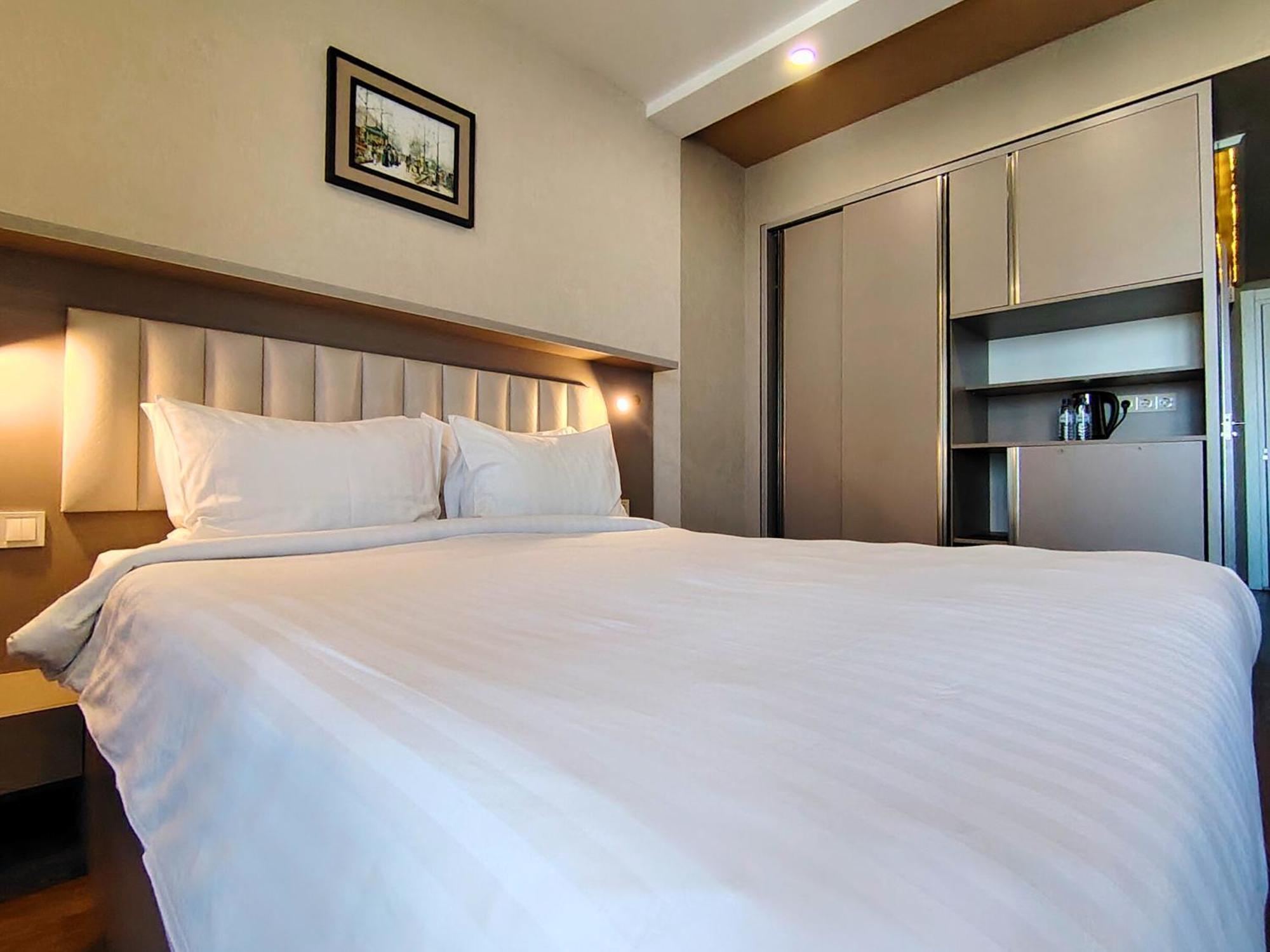 Aphrodite Apartments 바투미 외부 사진